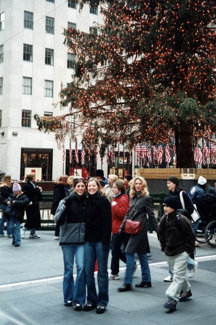 Julie_193.jpg - In New York City with Susan -- fall of 2001