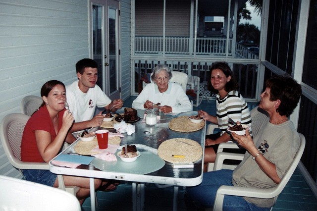 Julie_132.jpg - Dining on the porch during one of our trips to St George.