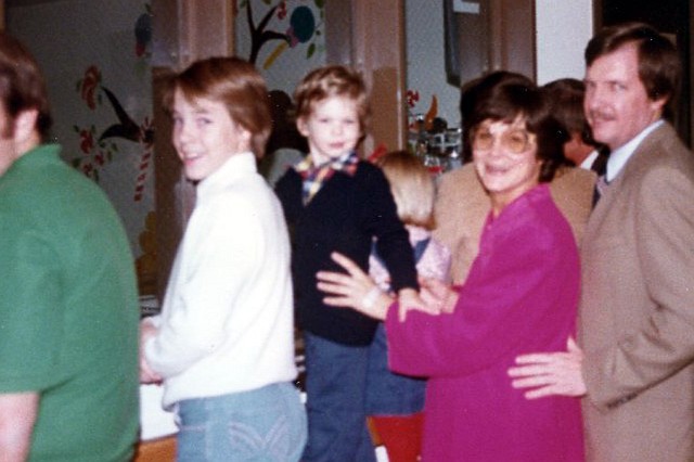 Julie_075.jpg - We have a sister!!  None of us knew in advance whether you would be a boy or girl.
