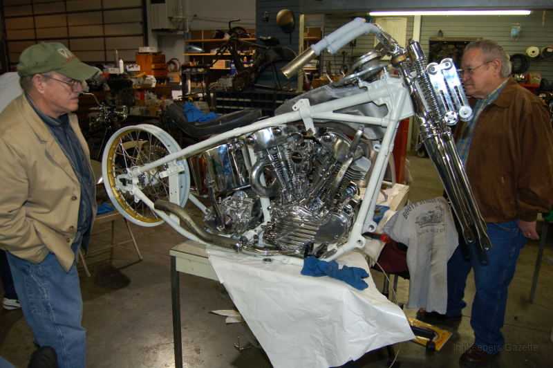 wheelsThruTime0059.JPG - Hmmmm, wonder it he'd take on an apprentice?